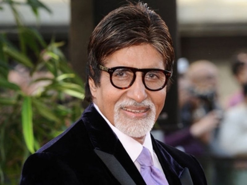 Amitabh Bachchan recalls Dharmendra’s large-heartedness, says his house was ‘free for all’ 