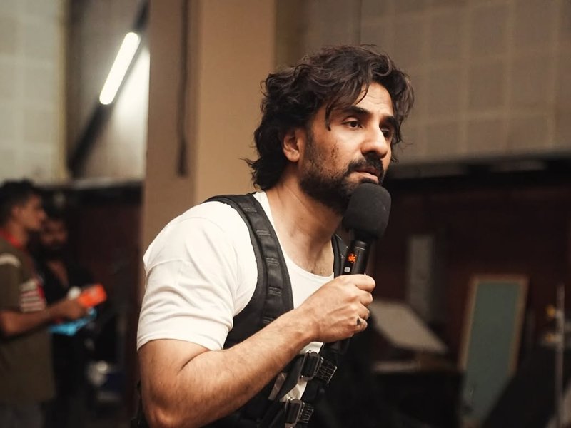 Vir Das wraps up shoot of his horror film ‘Baara Number’: Directing is hard