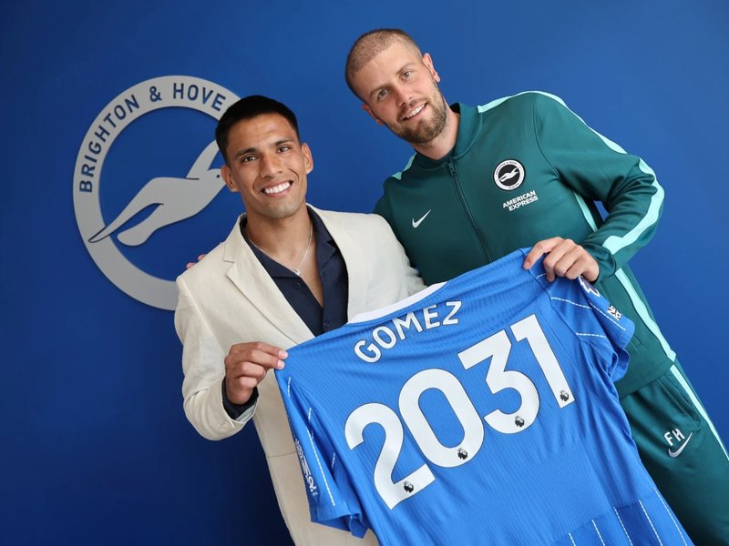 Paraguay midfielder Diego Gomez signs five-year deal with Brighton (Credit: Brighton)