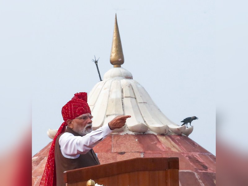 पीएम मोदी के लाल किले के भाषणों की औसत और कुल अवधि सबसे अधिक, कम संबोधनों के बावजूद इंदिरा और राजीव गांधी से आगे