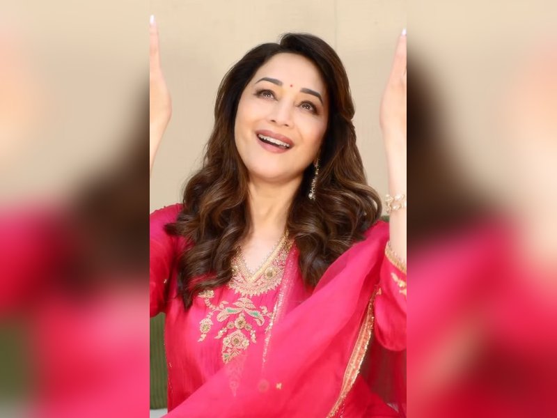 Madhuri Dixit recreates ‘Maskara’: Couldn’t resist this one