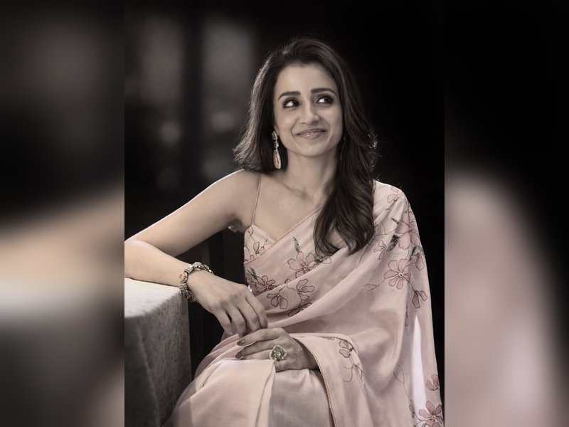 Trisha Krishnan attends flag hoisting ceremony by Tamil Nadu CM, rumoured beau Vijay