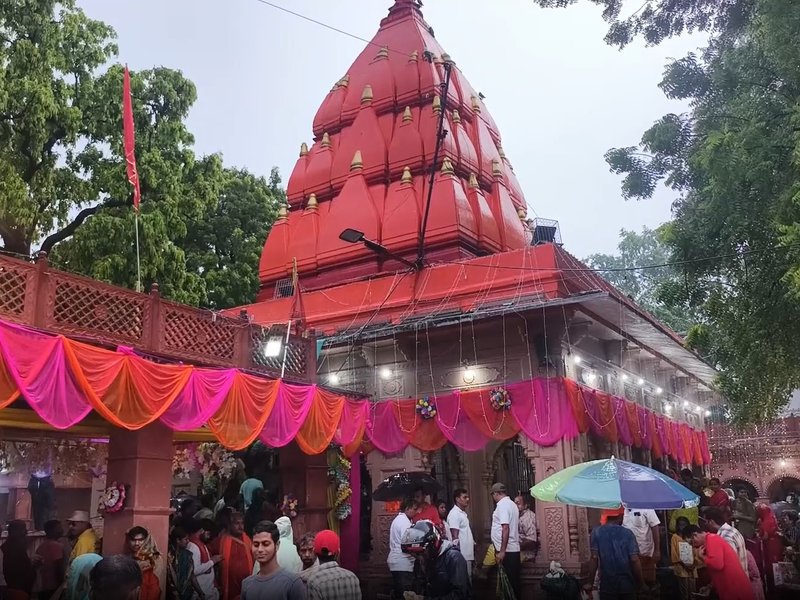 सावन सोमवार और नाग पंचमी का दुर्लभ संयोग, प्रयागराज और अयोध्या में भक्तों की भारी भीड़, किए दर्शन-पूजन