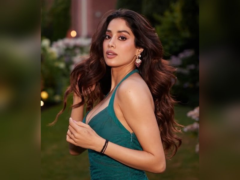 Janhvi Kapoor cheers for Veer Pahariya's ‘Prem Keetanu': Fresh, young, fun & masti
