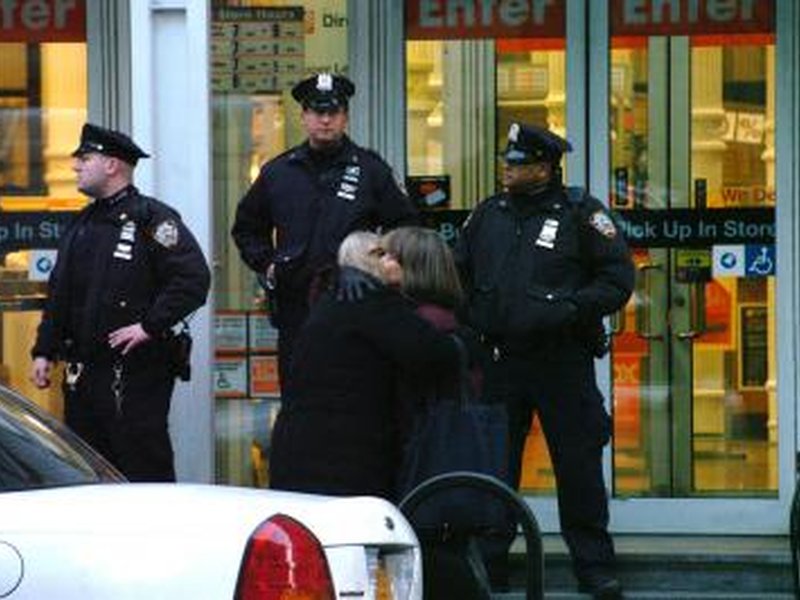 US violent crime posts record fall: FBI