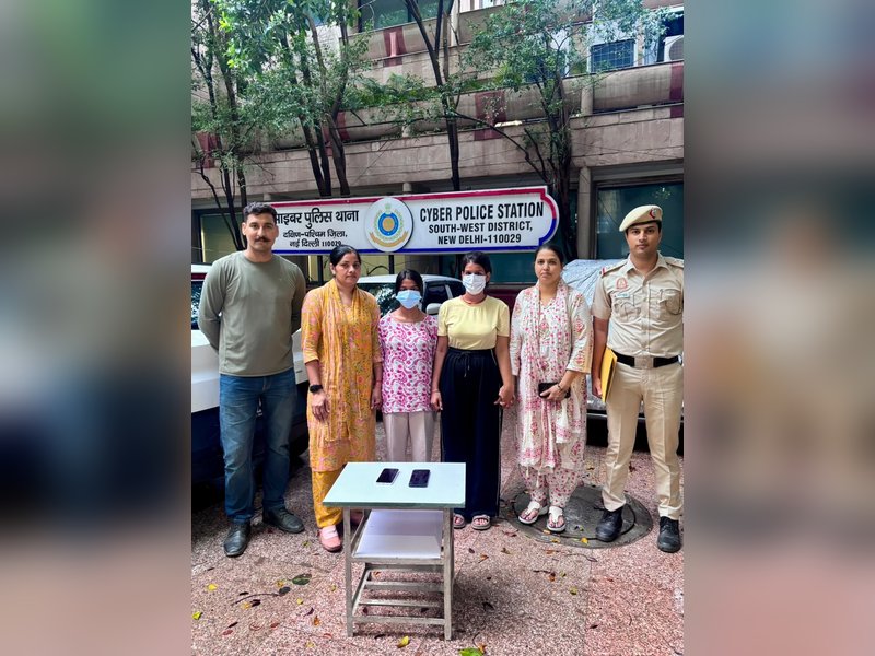 Two women held for allegedly cheating 67-year-old of Rs 1.30 lakh through dating app