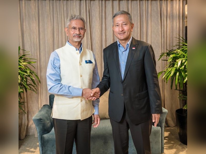 EAM Jaishankar, Singapore FM Balakrishnan discuss ways to deepen strategic ties