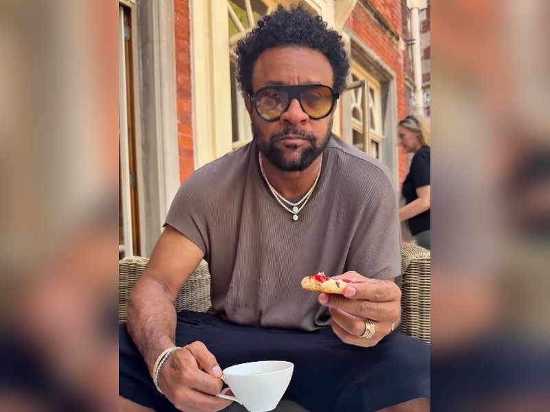 Shaggy enjoys a laid-back day in with tea and scones