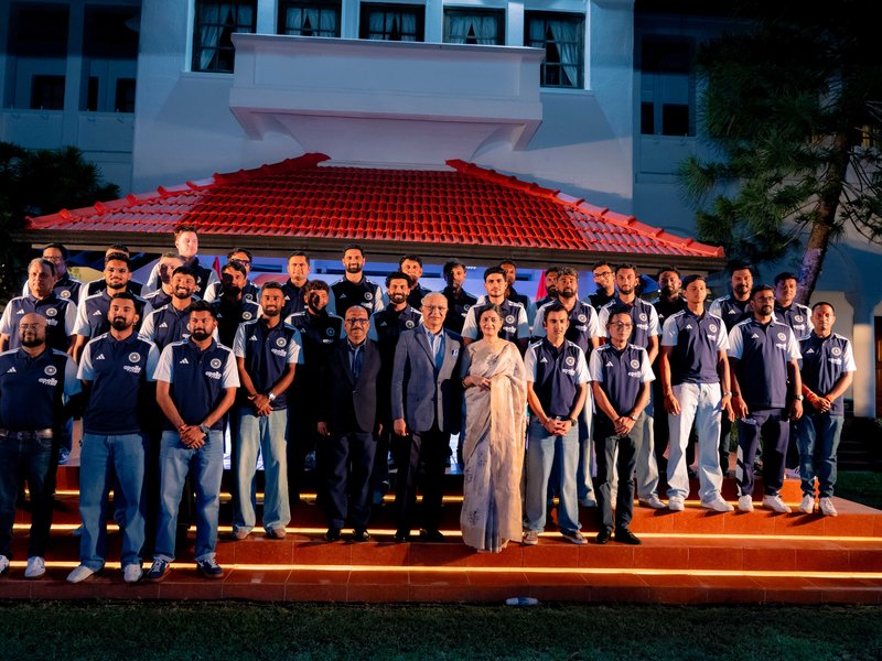 India High Commissioner hosts Team India ahead of Colombo Test