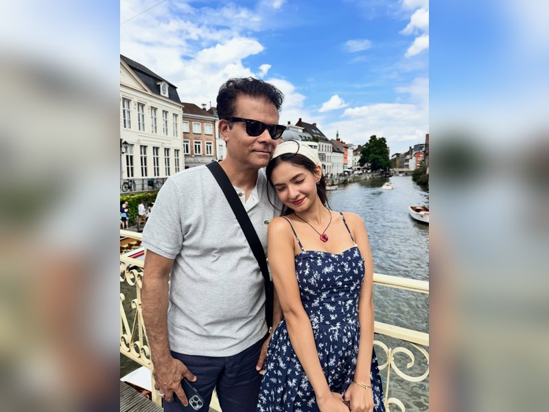  Anushka Sen wishes her father: Happy birthday to my superhero