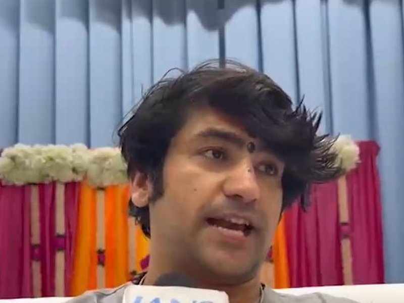 Want Hindu Rashtra not on paper, but in thoughts: Pandit Dhirendra Shastri (IANS Interview)