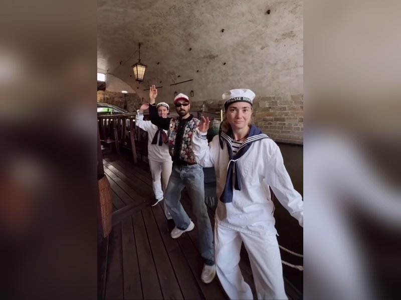 Diljit Dosanjh teaches ‘Bhangra’ to locals in Prague, says, ‘I am in love’