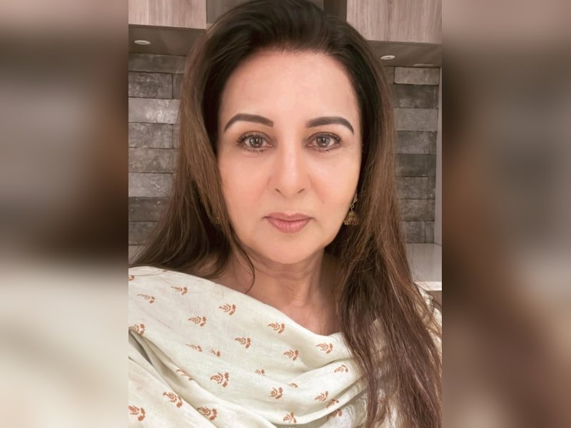 Poonam Dhillon expresses ‘extreme hurt’ over Upasana Singh’s allegations amid CINTAA row