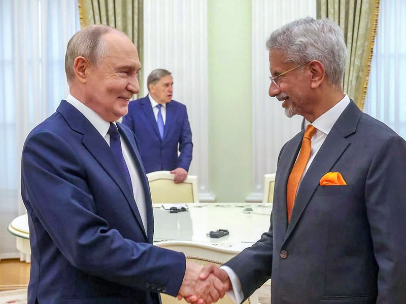 Handed over 'personal message' from PM Modi, says EAM Jaishankar after meeting Putin in Moscow