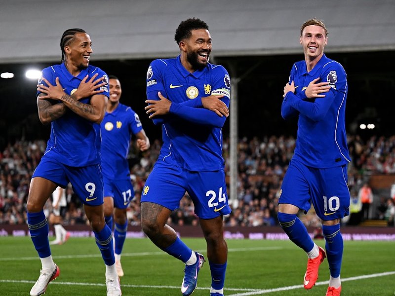 Palmer shines as Chelsea get Alonso's reign off to winning start