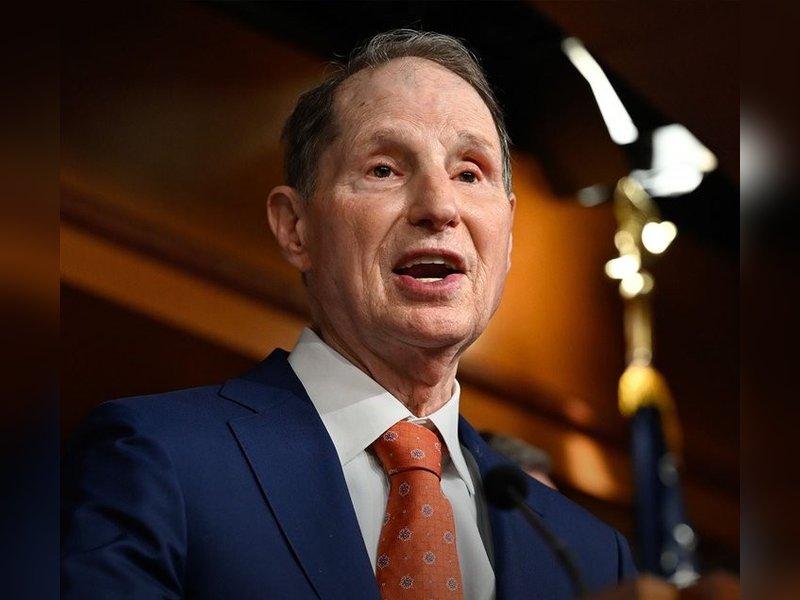 US lawmakers seek China intelligence work ban