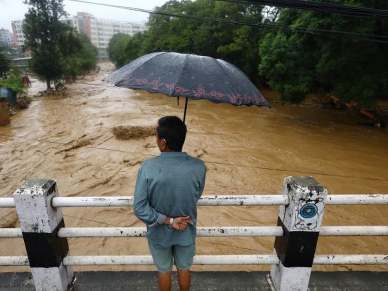 Flash flood hits Nepal-China border; four Nepali police personnel missing 