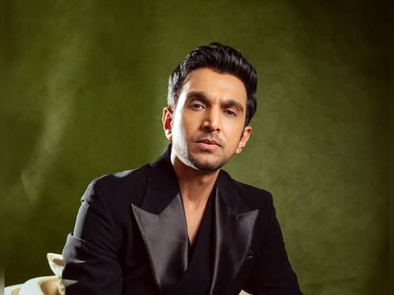 Pratik Gandhi says his ‘Ghamasaan’ is courageous, fights the entire system in pursuit of justice