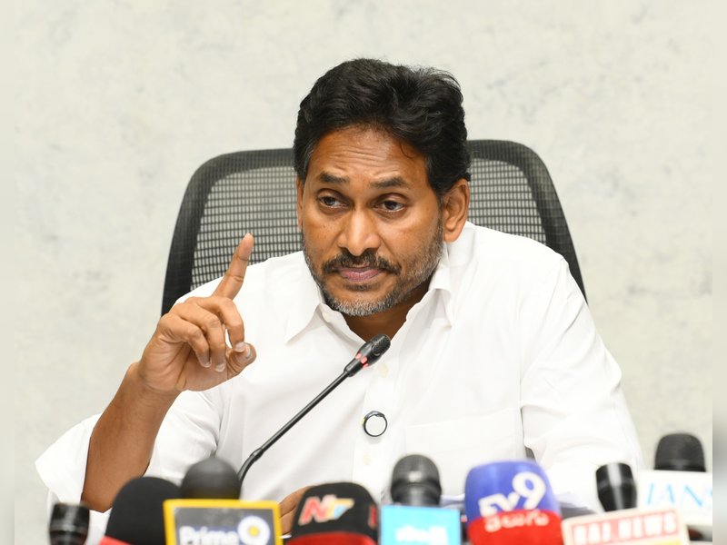 El Nino: Jagan slams Chandrababu for not chalking out contingency plan 