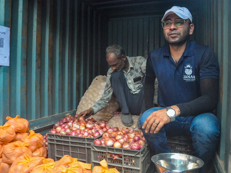 669 metric tonnes onions sold at Rs 35 per kg, Rs 210 crore paid directly to 3,400 farmers: Govt