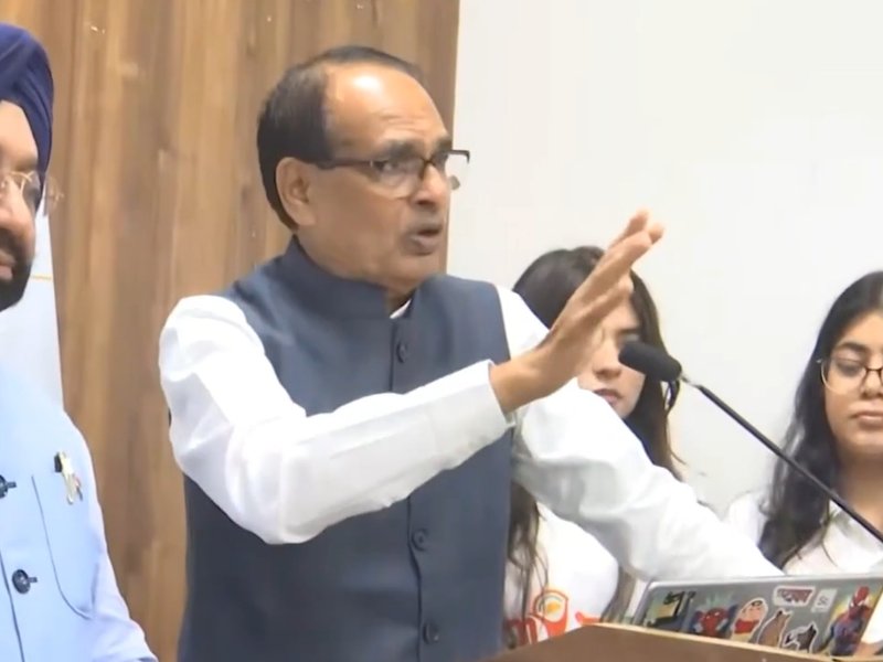खेल की बात पीएम मोदी के साथ : शिवराज बोले-'विकसित भारत' के विजन में भागीदारी बढ़ाएं युवा 