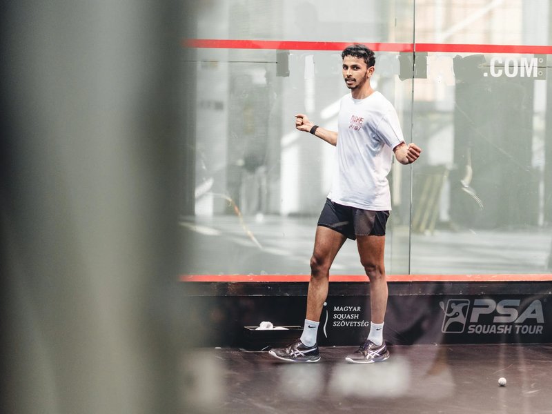 Velavan Senthilkumar stuns world No 18 Eain Yow Ng in the quarterfinals of the Budapest Open USD 43,500 PSA Copper event in Budapest on Thursday. Photo credit: PSA
