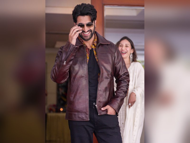 Akshay Oberoi: I’ve based my own career decisions on actors like Manoj Bajpayee
