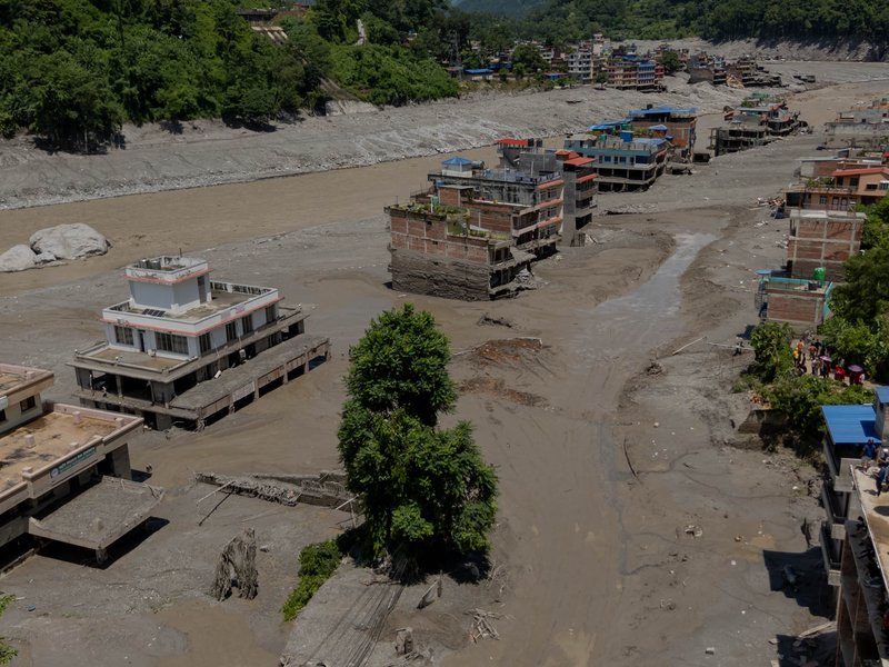 Trump offers aid after Nepal-Tibet floods 