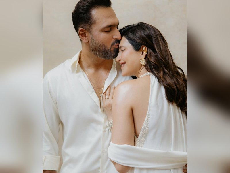 Karishma Tanna celebrates Varun Bangera’s newest role as a father on his 40th birthday