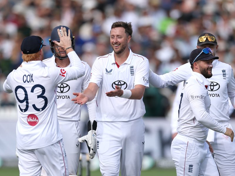 'Is it second division county cricket': Vaughan hits out at Pakistan batting attack after Lord's failure