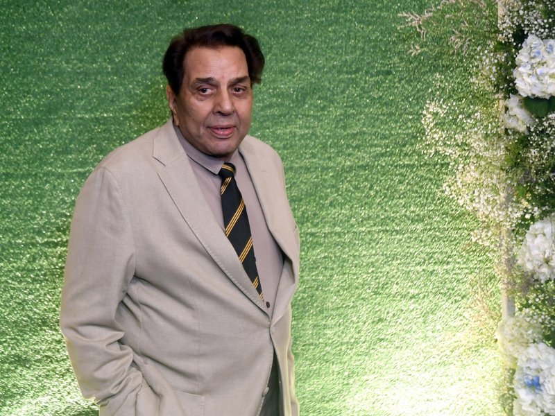 When Dharmendra revealed he lovingly called Jaya Bachchan 'Guddi' on set