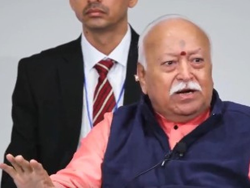 Practice, not knowledge, can unite: Bhagwat