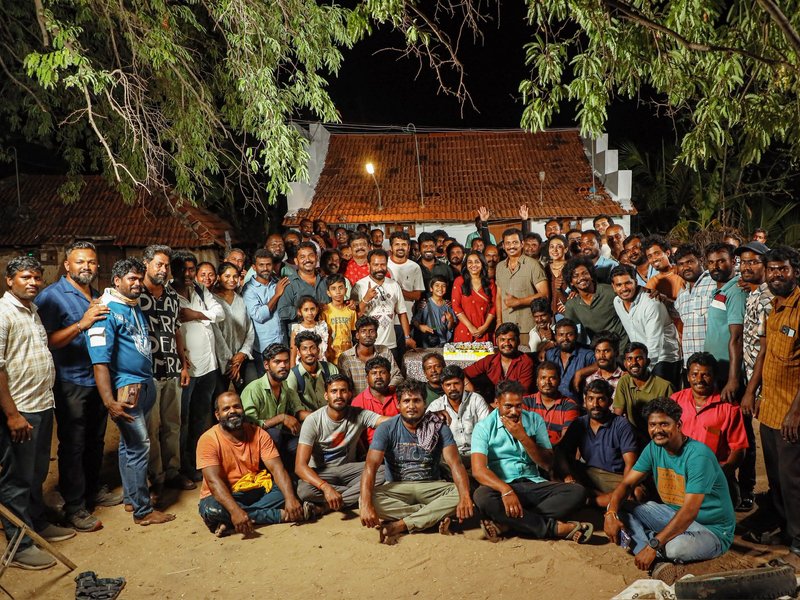 Jiiva's 'Thagappan' unit wraps up film's shoot! (Photo: Lark Studios/X)