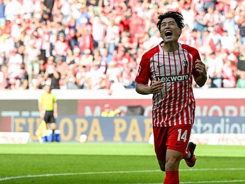 Yuito Suzuki hat-trick fires Freiburg to opening victory in Bundesliga 2026/27 on Sunday night. Photo credit:  Freiburg
