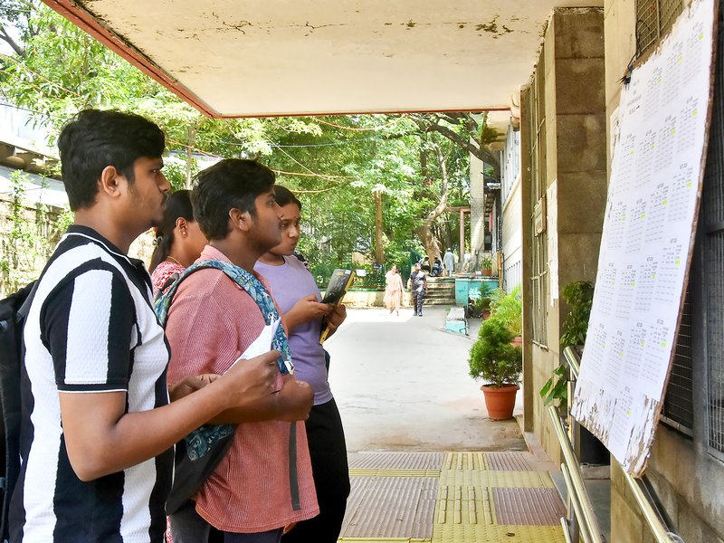 उच्च शिक्षा में भारत की बड़ी छलांग, एक दशक में नामांकन 4.50 करोड़ तक पहुंचा; छात्राओं की भागीदारी में उल्लेखनीय बढ़ोतरी