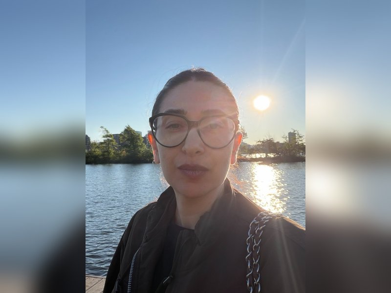 Karisma Kapoor treats with a sunkissed selfie by the lake: A moment in time