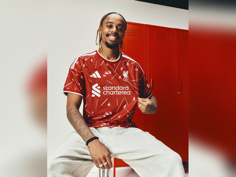 Liverpool confirm signing of Barcola from PSG; Man City rope in Allan