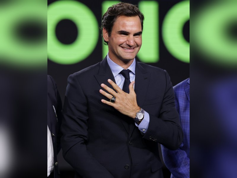 Federer receives Hall of Fame ring during special US Open return