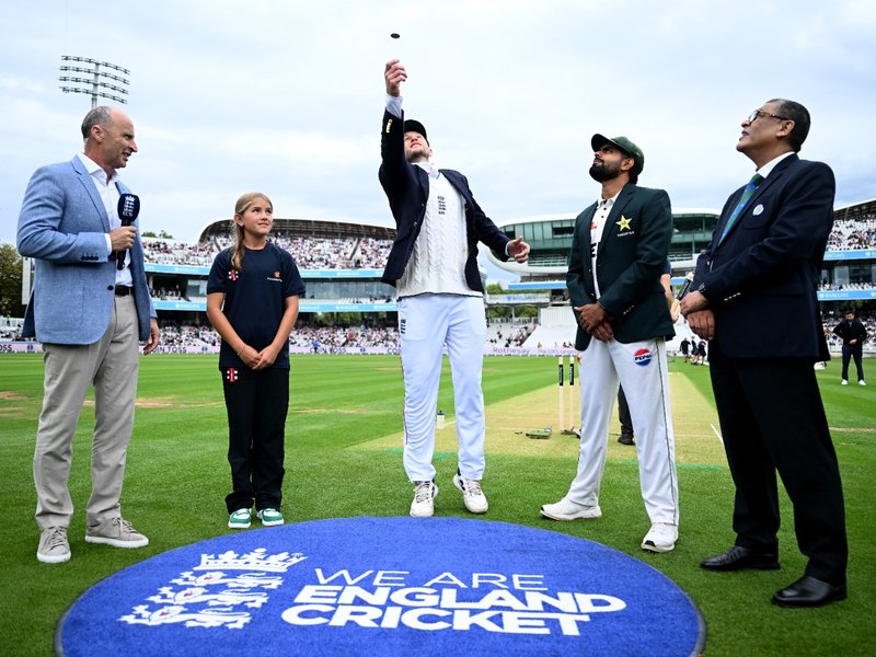 ‘Maybe toss should start the night before?’: Pietersen mocks Pakistan’s shuffle after Lord’s thrashing