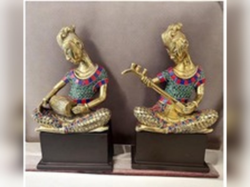 PM Modi gifts cultural treasures to Kyrgyzstan leaders, strengthening India-Kyrgyz bonds through shared heritage