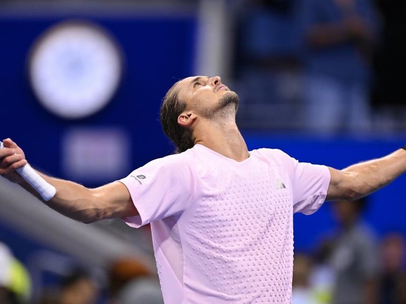 US Open: Zverev survives Sonego scare in five-set comeback