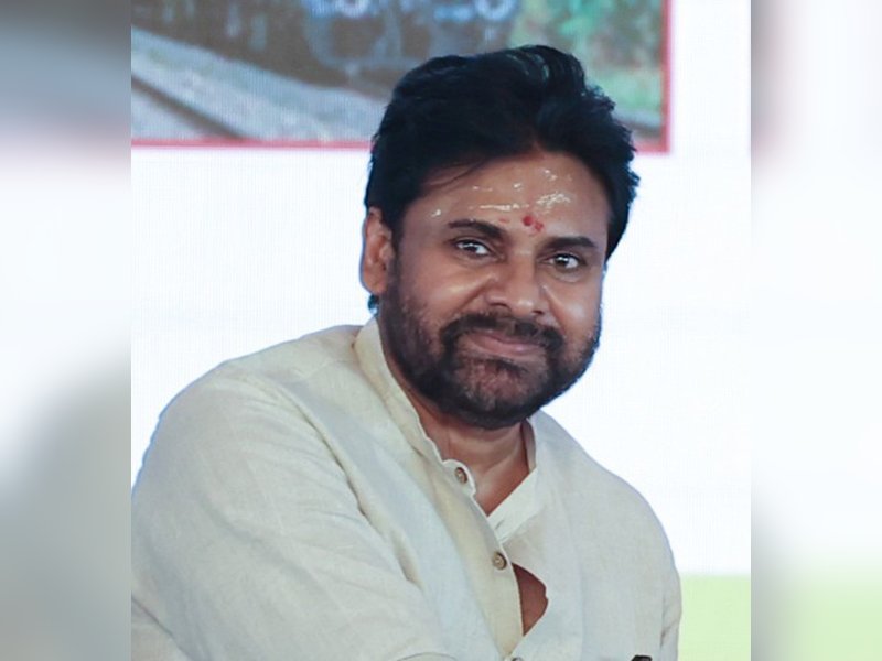 Kamal Haasan, Ram Charan, Allu Arjun & others wish Pawan Kalyan as he turns 55 