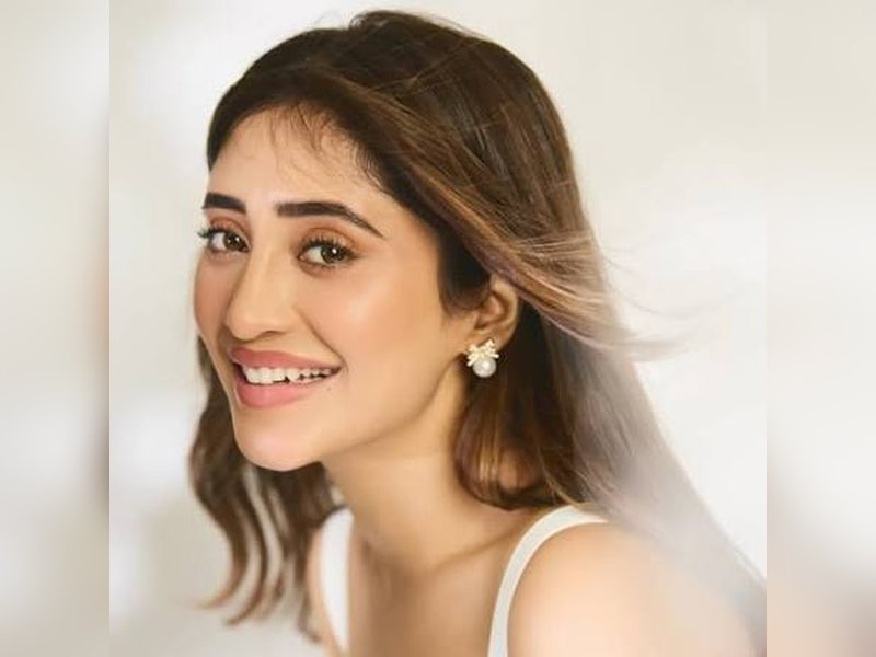 Shivangi Joshi gets trolled for ‘acting’ surprised by paparazzi outside Sunita Ahuja’s Lock Upp party