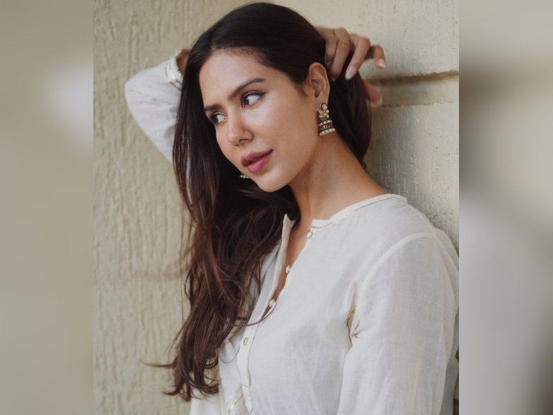 Sonam Bajwa reflects on unfulfilled wish with a thought-provoking note: ‘Rab kitna yaad aata hai’