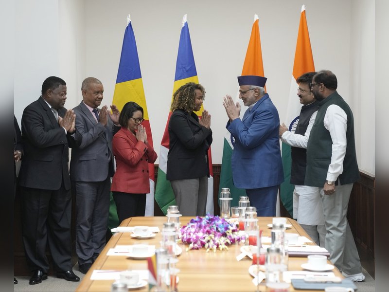 India and Seychelles discuss strengthening cooperation in maritime security, AI, renewable energy