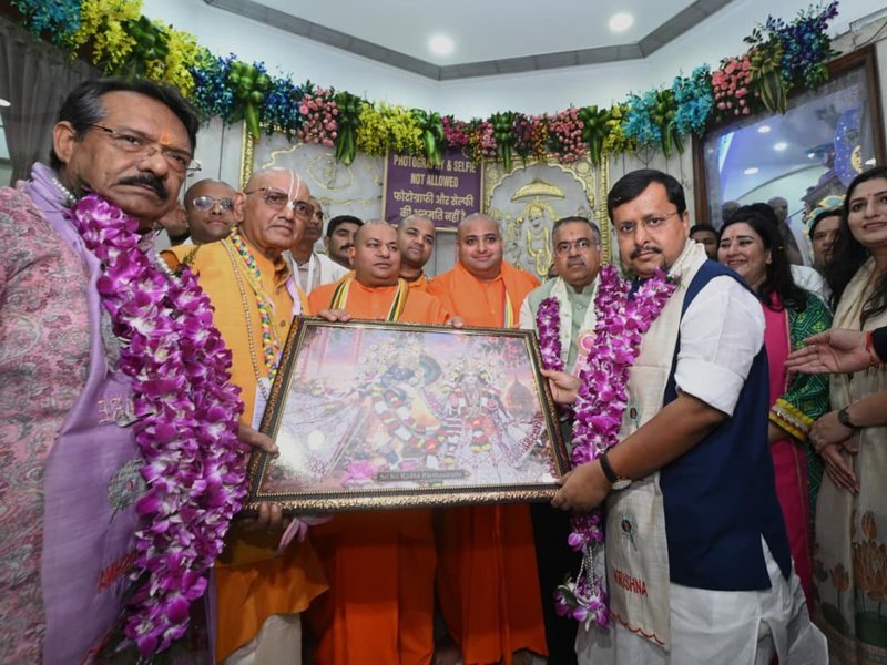 Nitin Nabin offers prayers at Delhi ISKCON temple on Janmashtami; prays for peace, prosperity