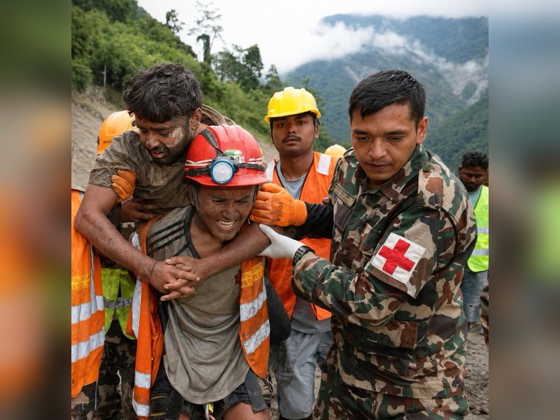 Nepal: Successful rescue operation at flood-hit hydro tunnel brings new hope to other anxious families