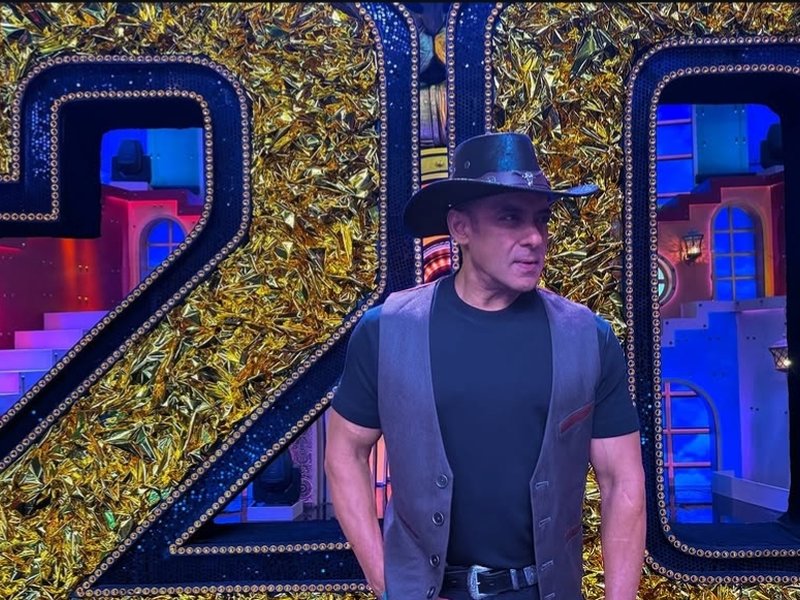 Salman Khan gets irritated with paparazzi on sets Of ‘Bigg Boss 20’ promo shoot