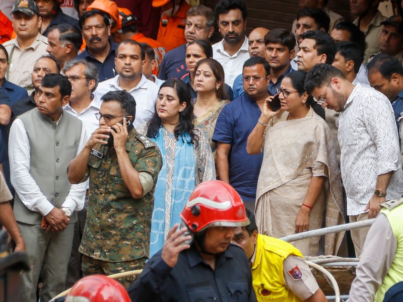 सत्य निकेतन बिल्डिंग हादसे के बाद, एक्शन मोड में रेखा सरकार, कहा- दोषी या जिम्मेदार पाए जाने वाले को बख्शा नहीं जाएगा