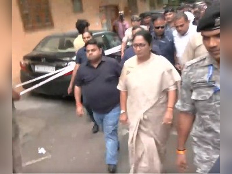 Delhi building collapse: BJP President Nitin Nabin speaks to CM Rekha Gupta